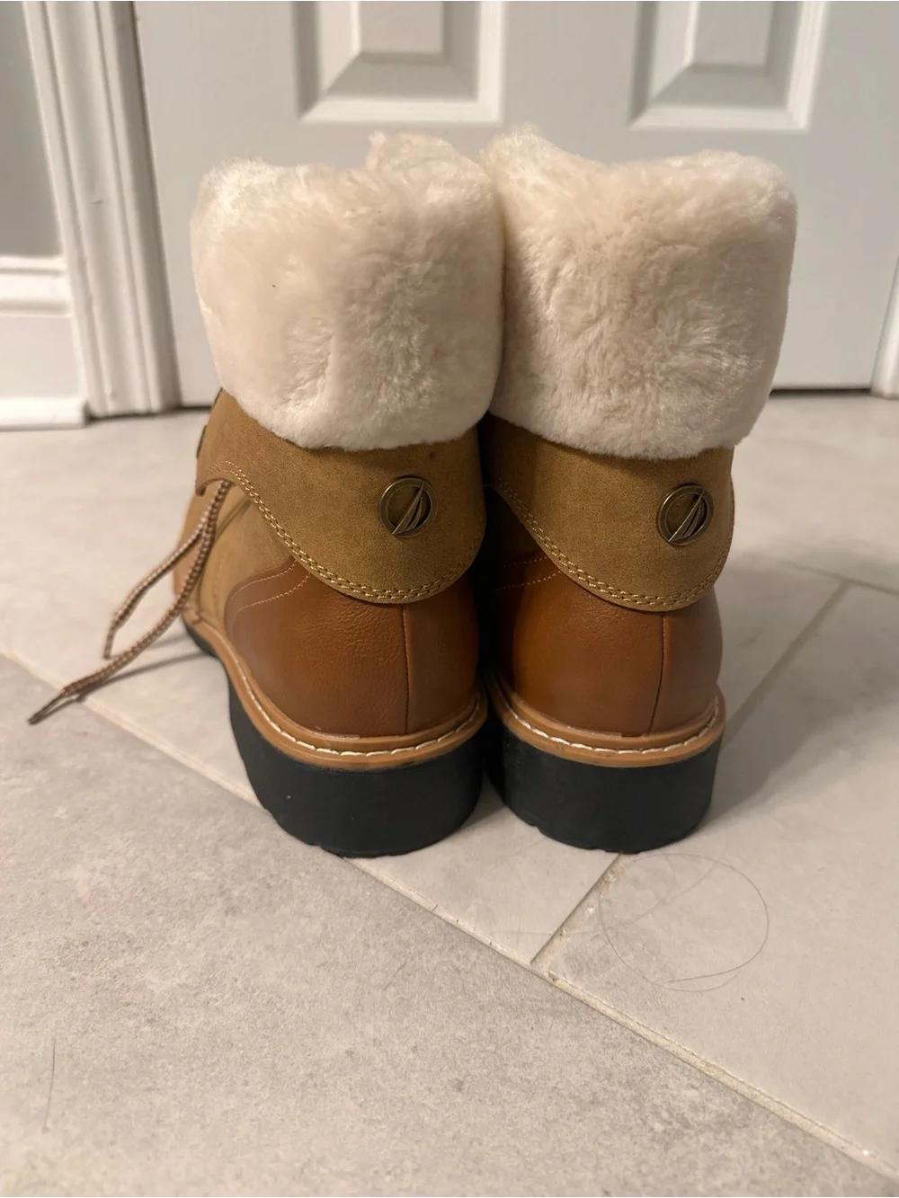 Nautica Faux Fur Cuff Tan Lace-Up Winter Boots